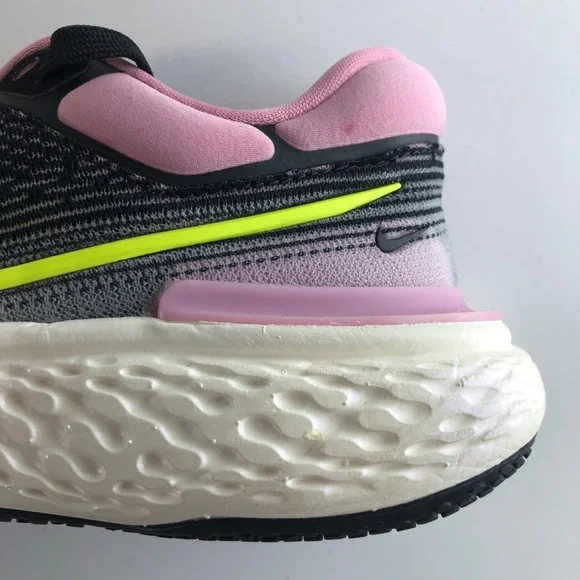 Nike Women's ZoomX Invincible Run Flyknit FK Black Pink CT2229-002 Size … - Picture 3 of 10